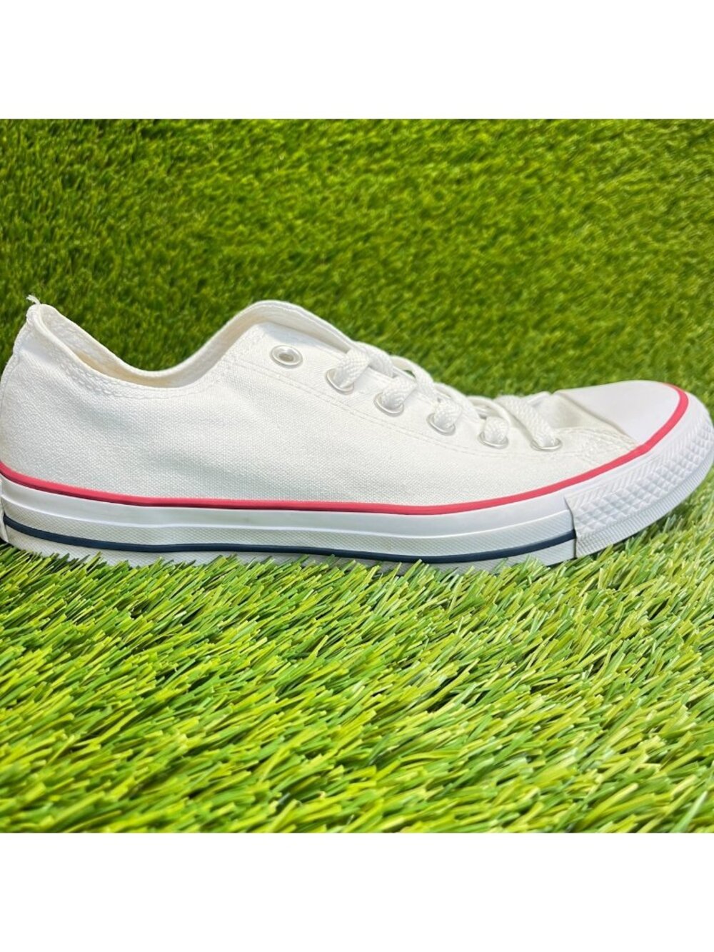 Converse Chuck Taylor All Star Womens Size 9 White Red Walking Shoes Sneakers